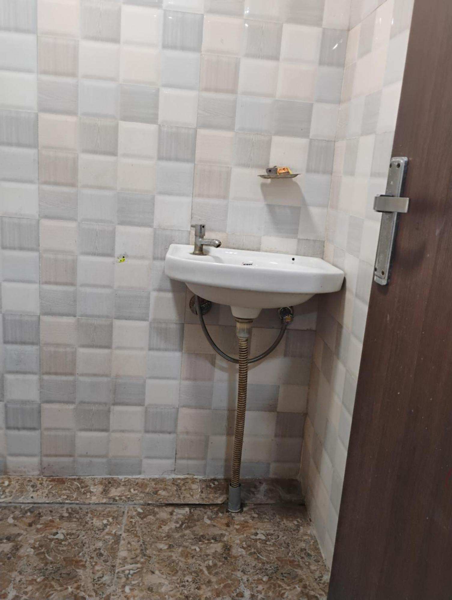 Shree Ji Hotel Greater Noida Ngoại thất bức ảnh
